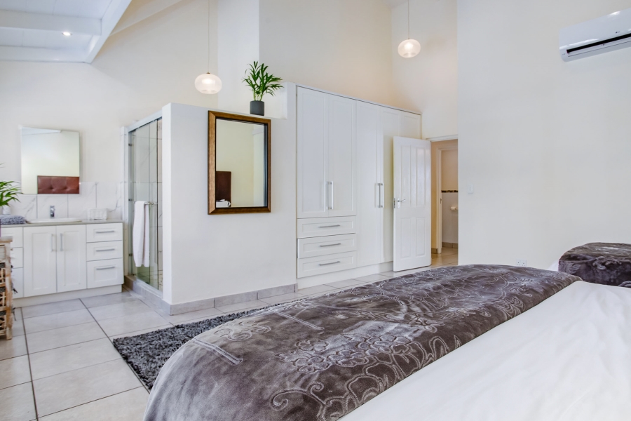2 Bedroom Property for Sale in Franschhoek Western Cape